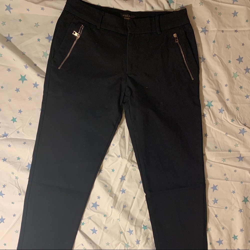 MISS DAISEY black dress pants with gold zipper